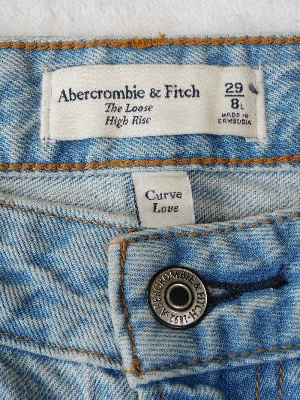 Abercrombie & Fitch Curve Love The Loose High Rise Jeans Light Wash | VGUC | 29L - Picture 6 of 9